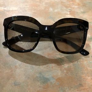 Prada sunglasses 🕶